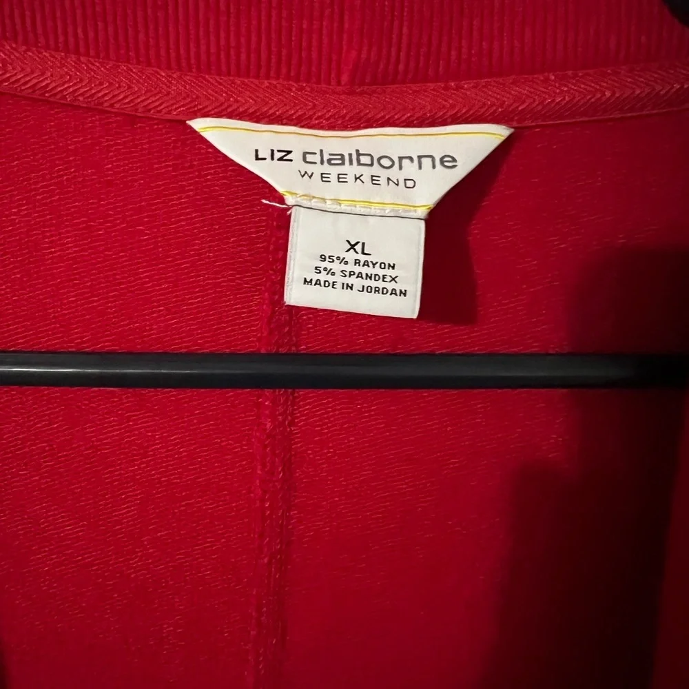 Women’s Red Cardigan
Size XL - Picture 3 of 3